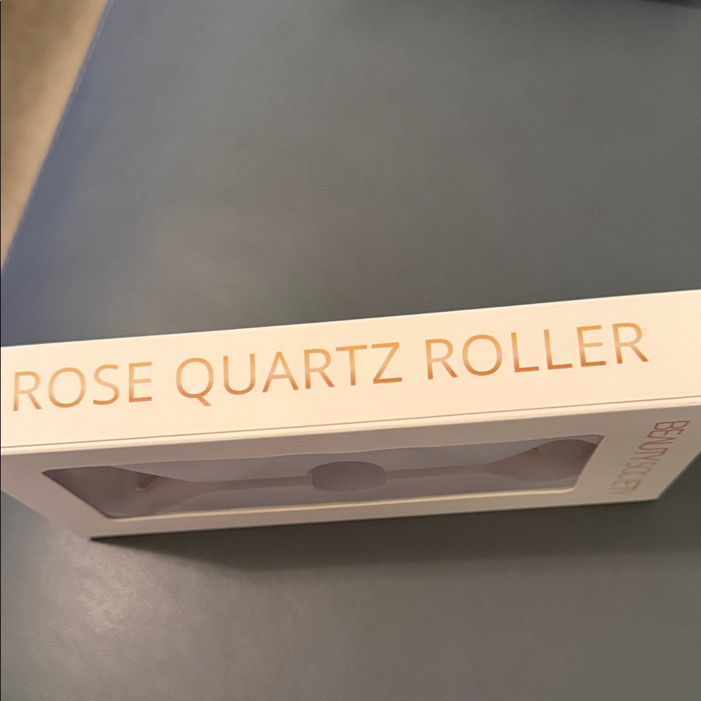 Beauty Society Rose Quartz Facial Roller - Picture 6 of 6